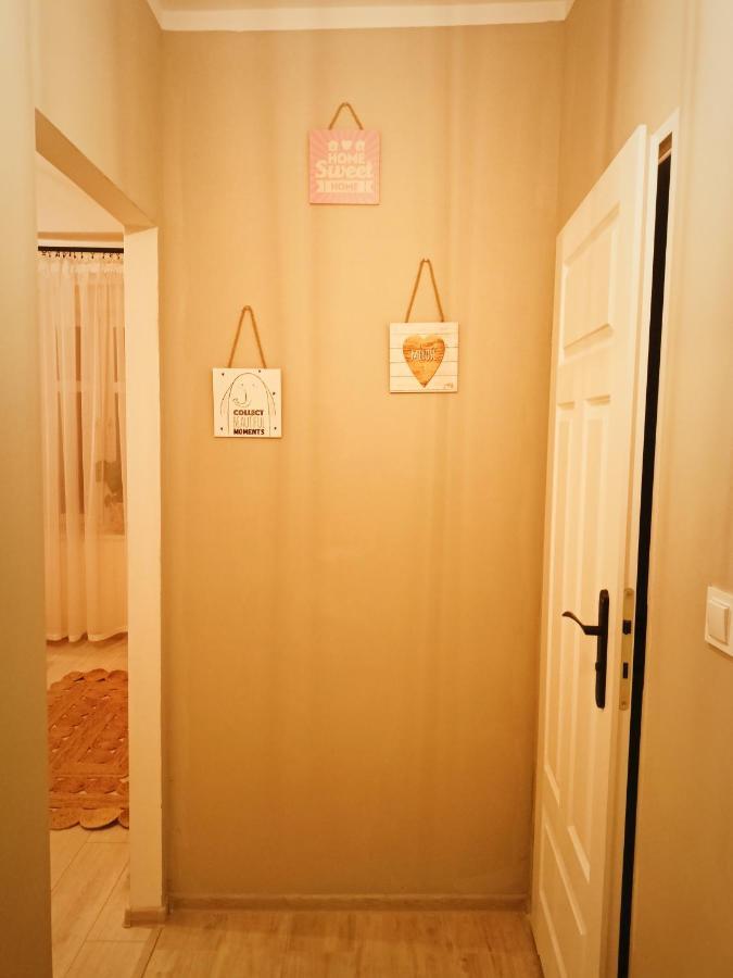 Apartament Celebrity Apartment Lesna Luaran gambar